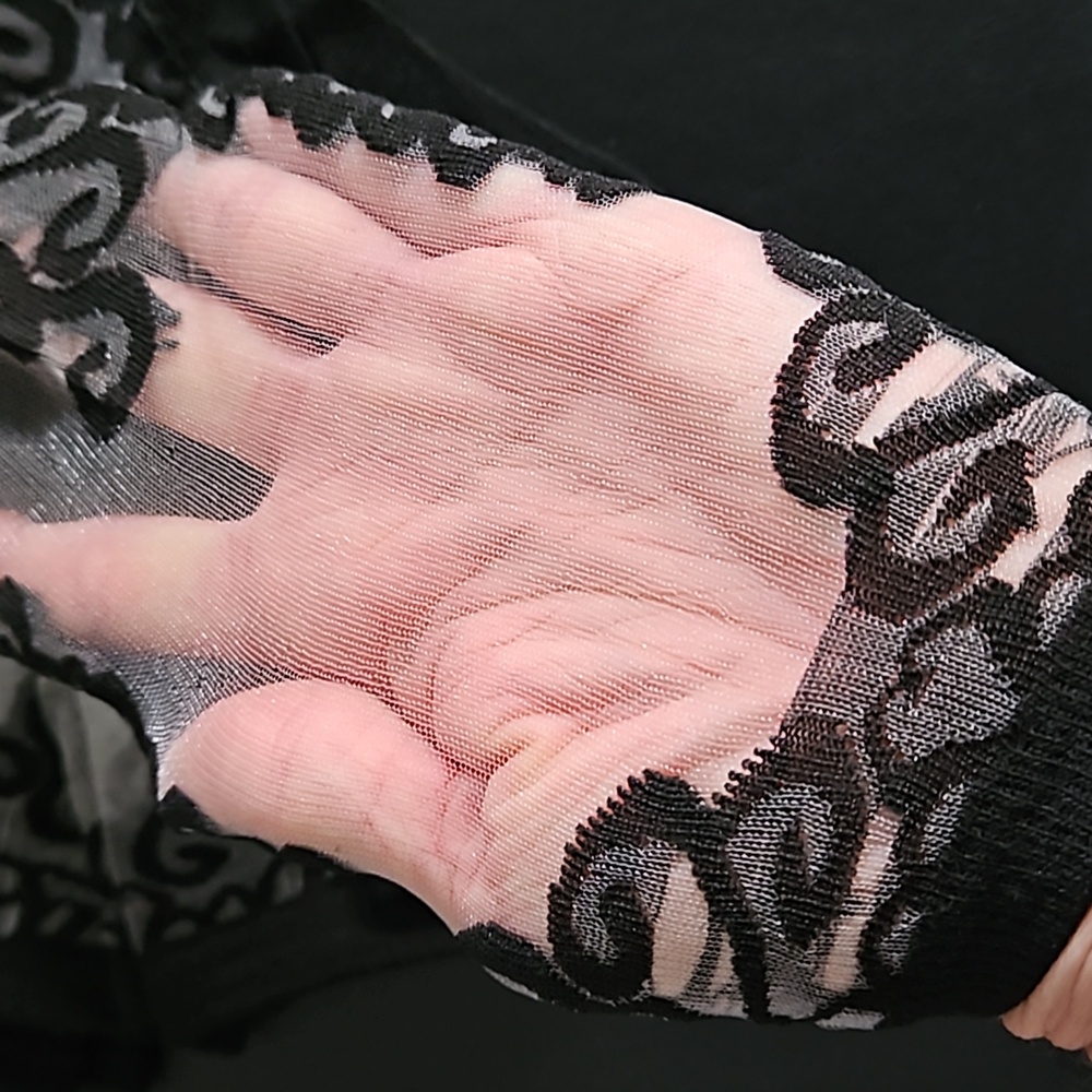 Trendy Black & White "Glass" Socks w Lace Detailing.New in pkg. Bundle of 4 - Picture 3 of 6